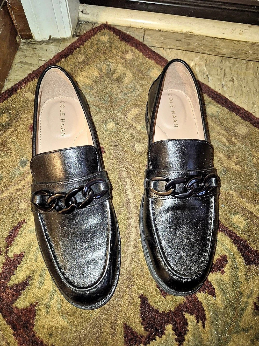 Cole Haan Chain Bit Loafers in Black Like New